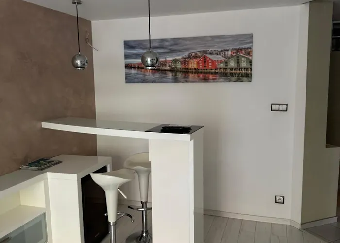 No Taxi Needed With Parking *