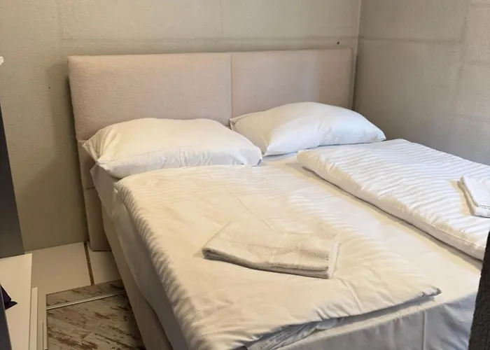 No Taxi Needed With Parking Apartmán